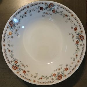 Serving bowl